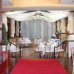 Doubletree By Hilton Chatsworth 