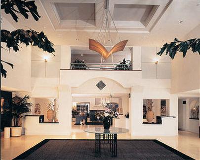 Doubletree By Hilton Chatsworth Hotel