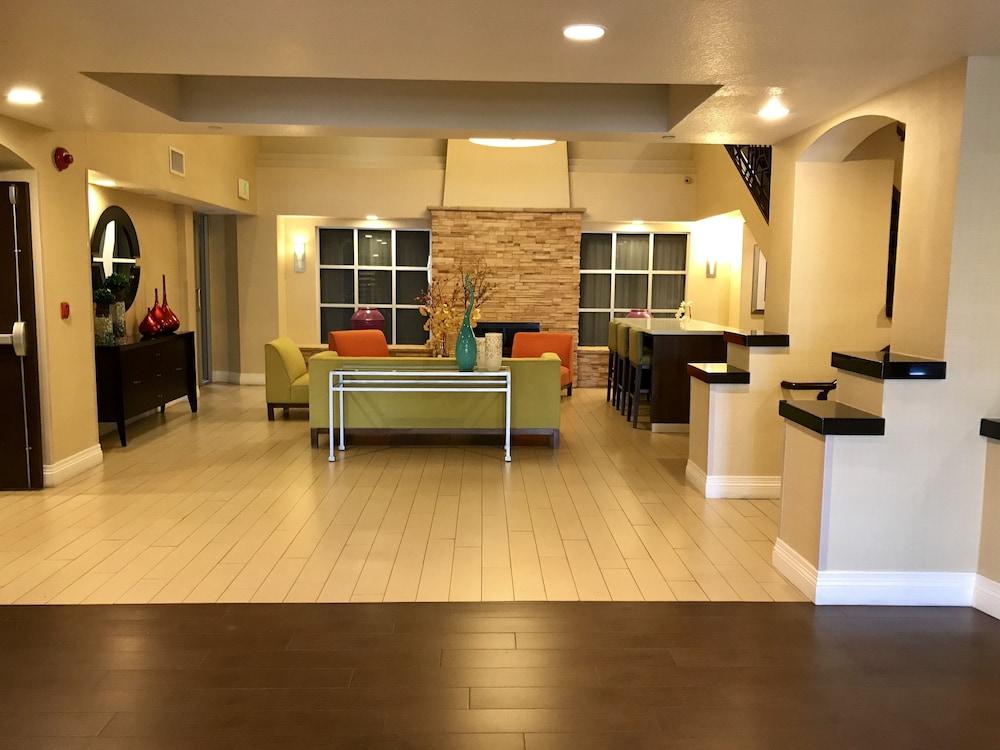 Doubletree By Hilton Chatsworth Los Angeles